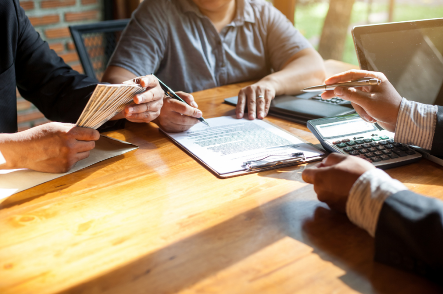 Start a new business or buy an existing one?