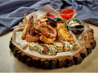 City Adjacent Successful  Fish and Chip Business with Liquor License For Sale #5771FO1