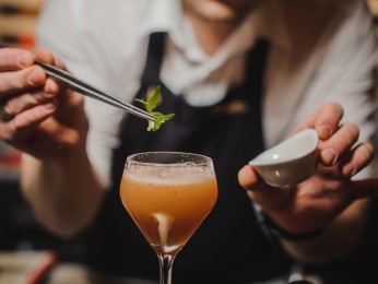 Simple Bar Open 5 Nights - For Sale #5174FO