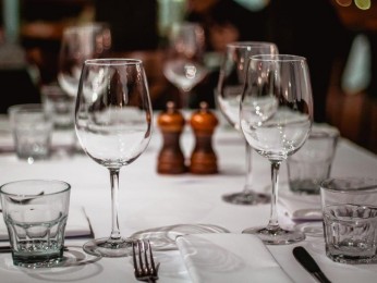 Well established iconic Italian restaurant Business For Sale Ref #3552