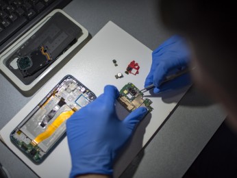 Mobile Phone and computer repair shop Business For Sale in Underwood #5414SR