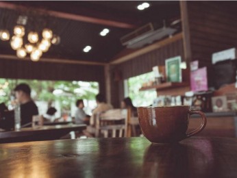 Licenced Cafe & Freehold For Sale #5099FO