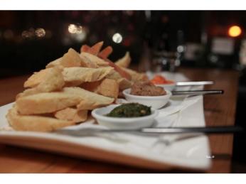 Wine Bar – Upmarket location – Excellent return! – Ref: 2453